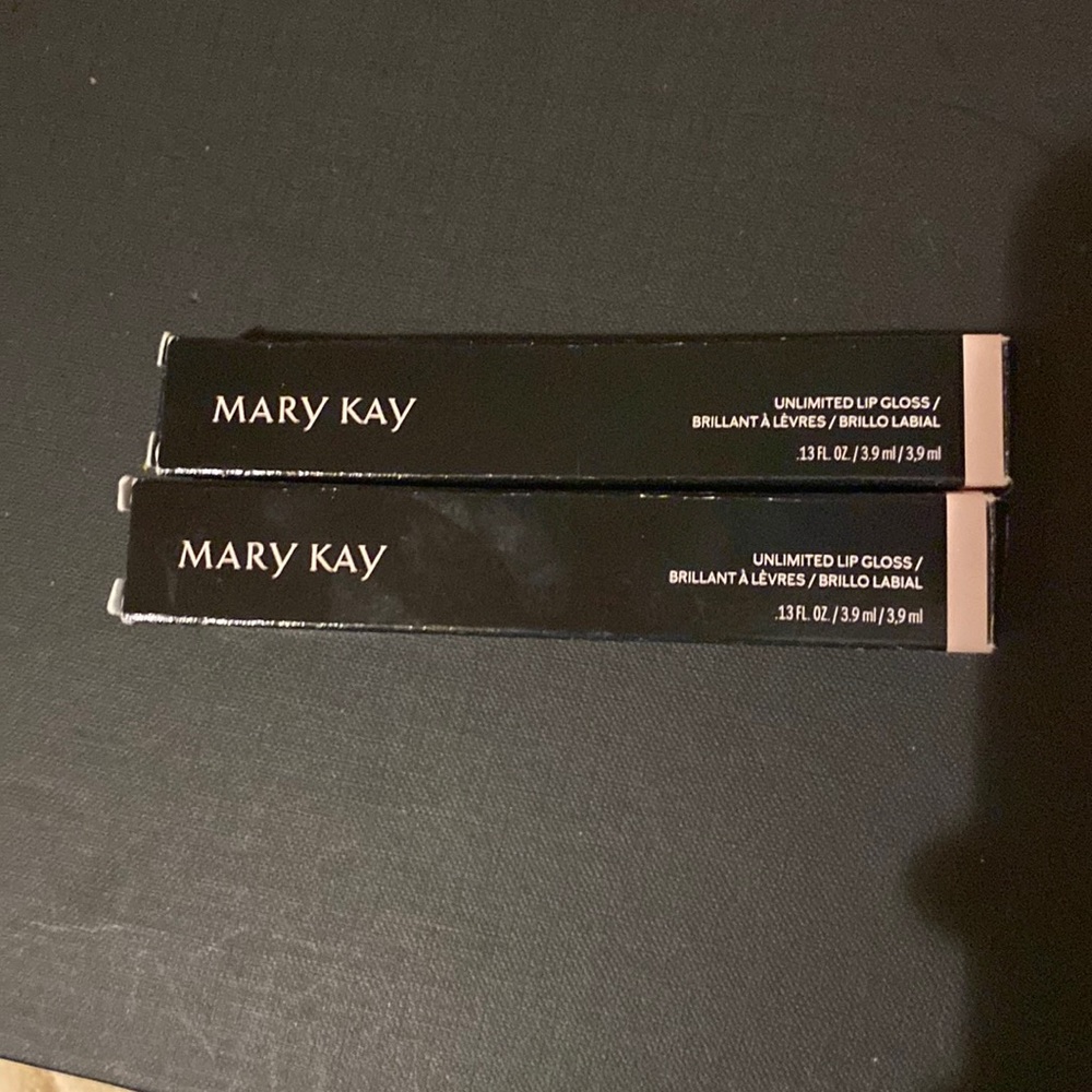 Mary Kay Unlimited Lip Gloss (Evening Berry)